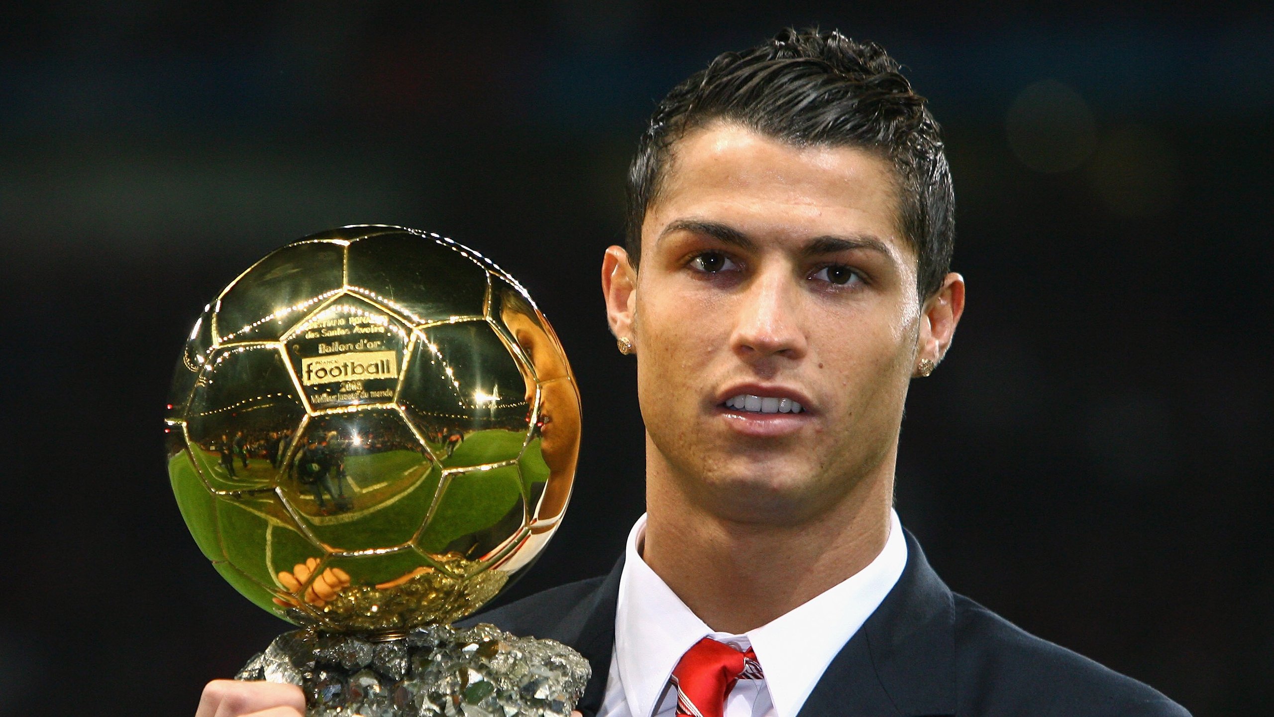 开云体育网站-C罗训练强度不减，备战亚洲冠军联赛关键战，c罗的训练计划